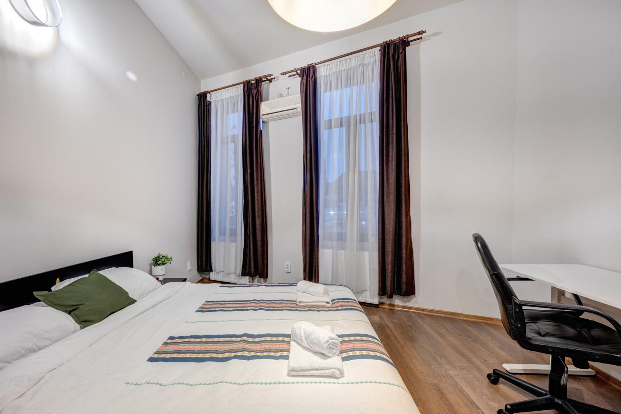 Holiday Apartments Bukares Bagian luar foto