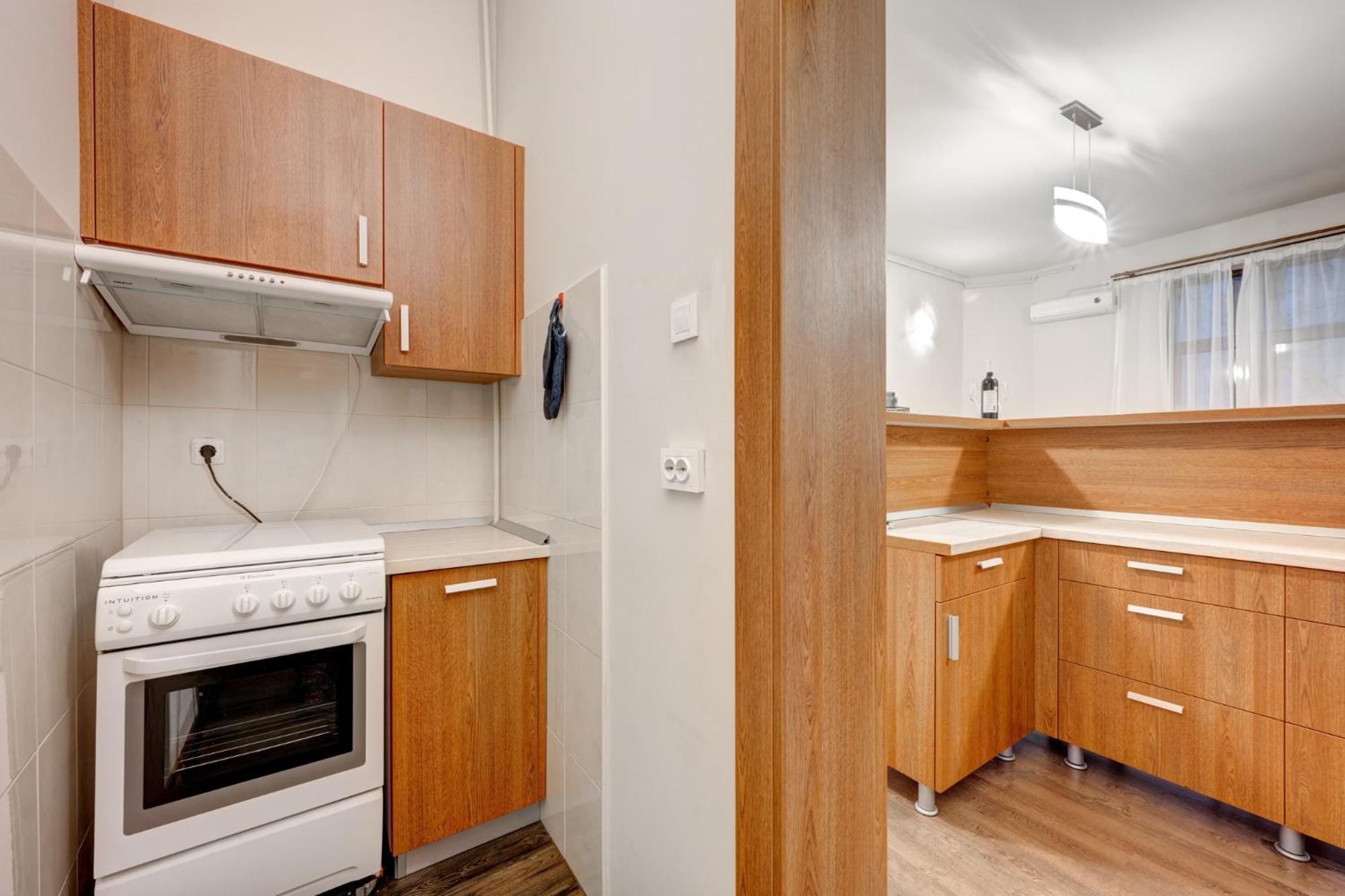 Holiday Apartments Bukares Bagian luar foto