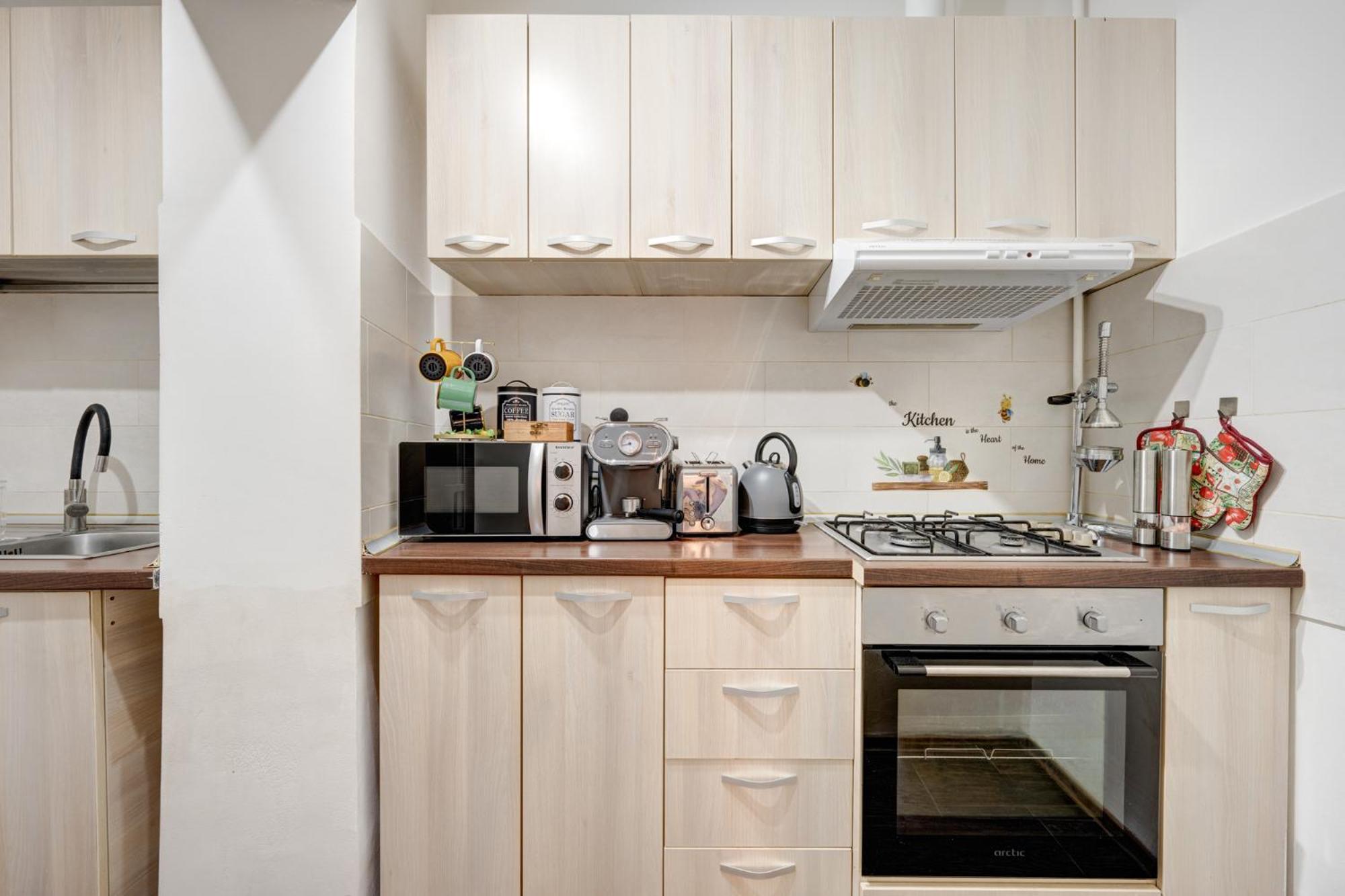 Holiday Apartments Bukares Bagian luar foto