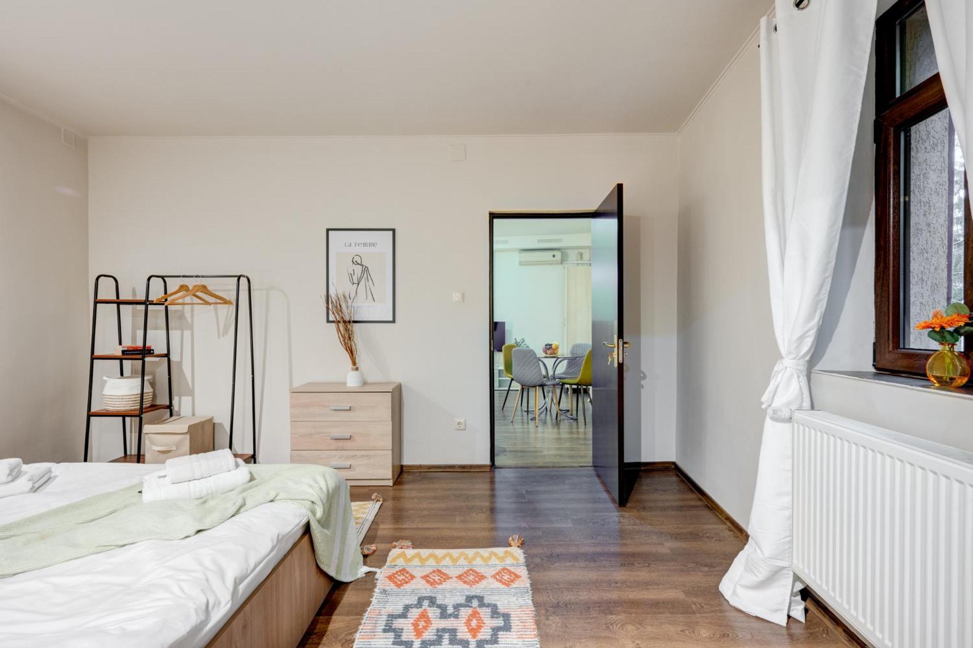 Holiday Apartments Bukares Bagian luar foto